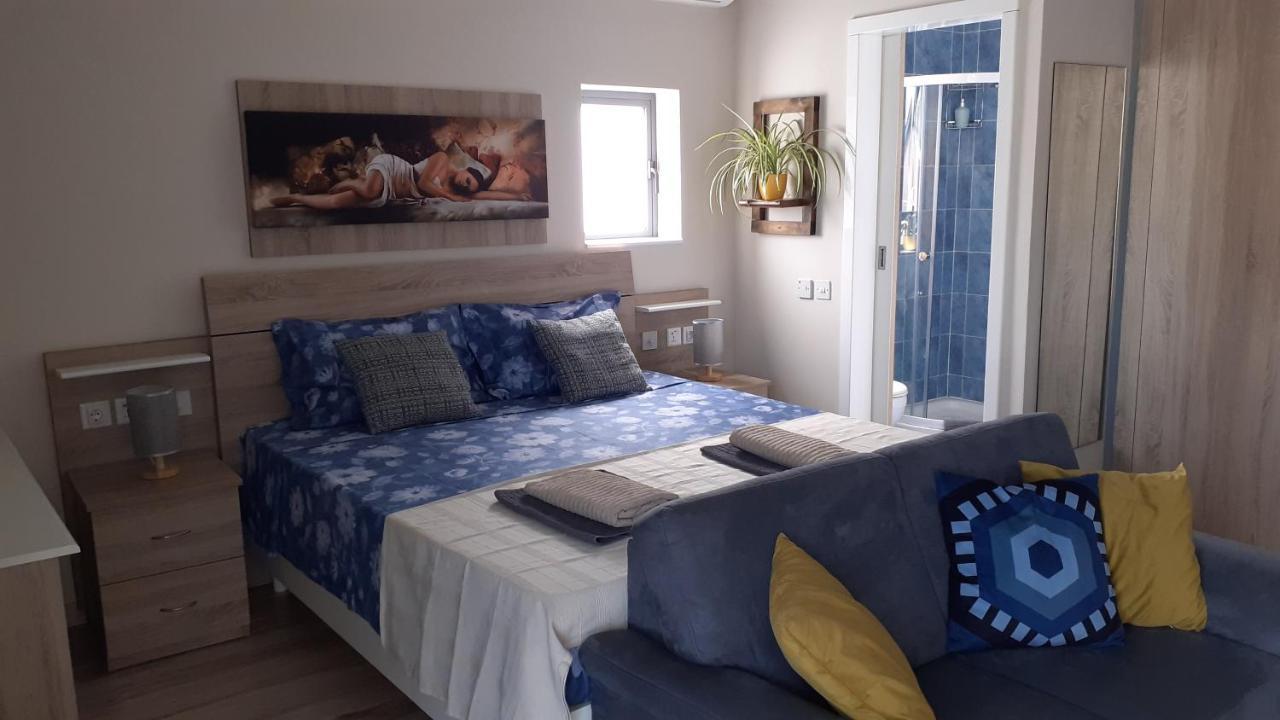Marsalforn Sea View Beachfront Studio Apartment מראה חיצוני תמונה